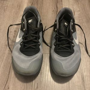 Nike Metcon 2 size 7.5 women’s or men’s 5